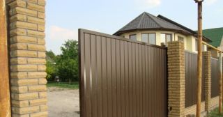 Купить откатные ворота из профнастила Ярославль, цена от 1782 руб.